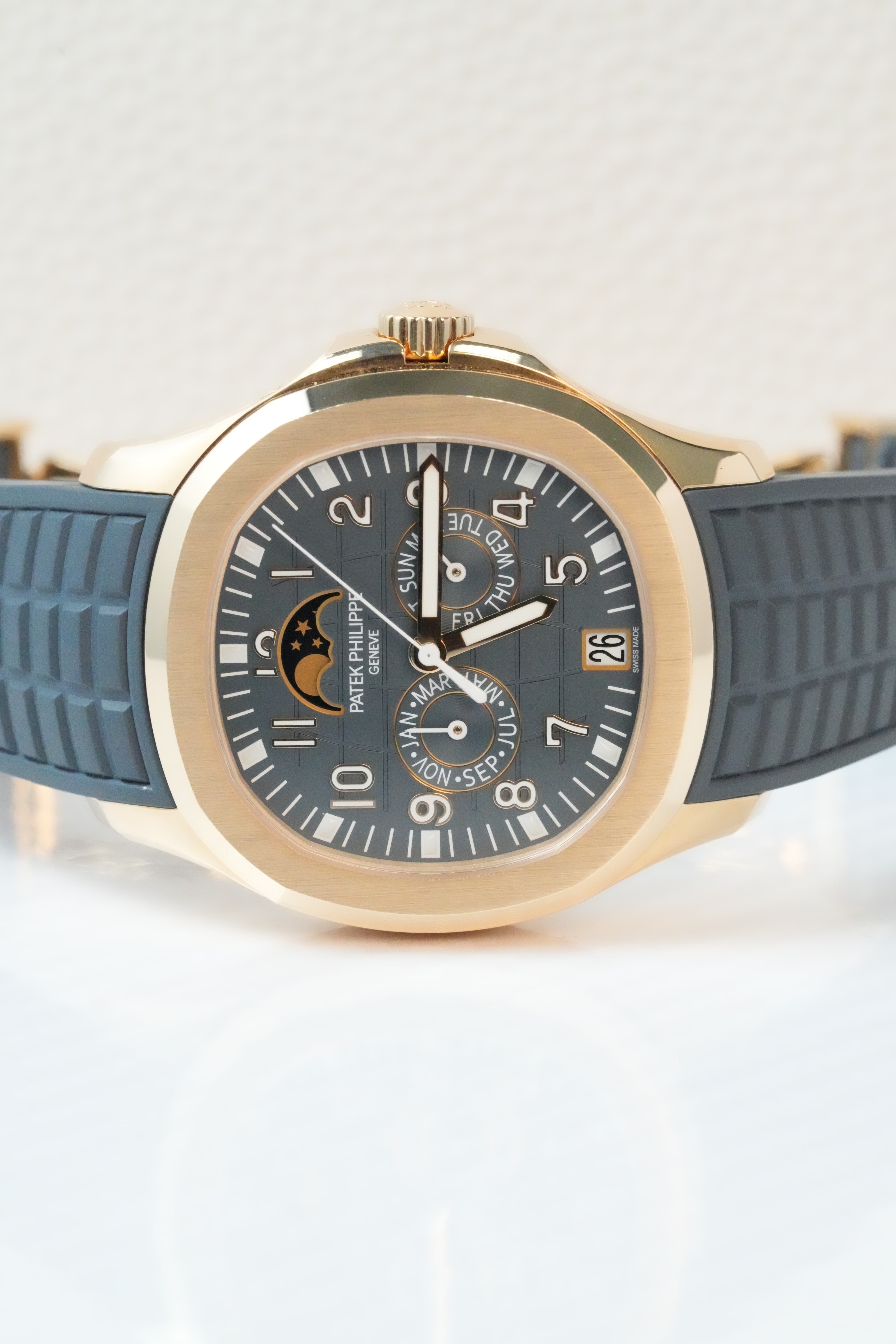 Patek Philippe Aquanaut  view 9