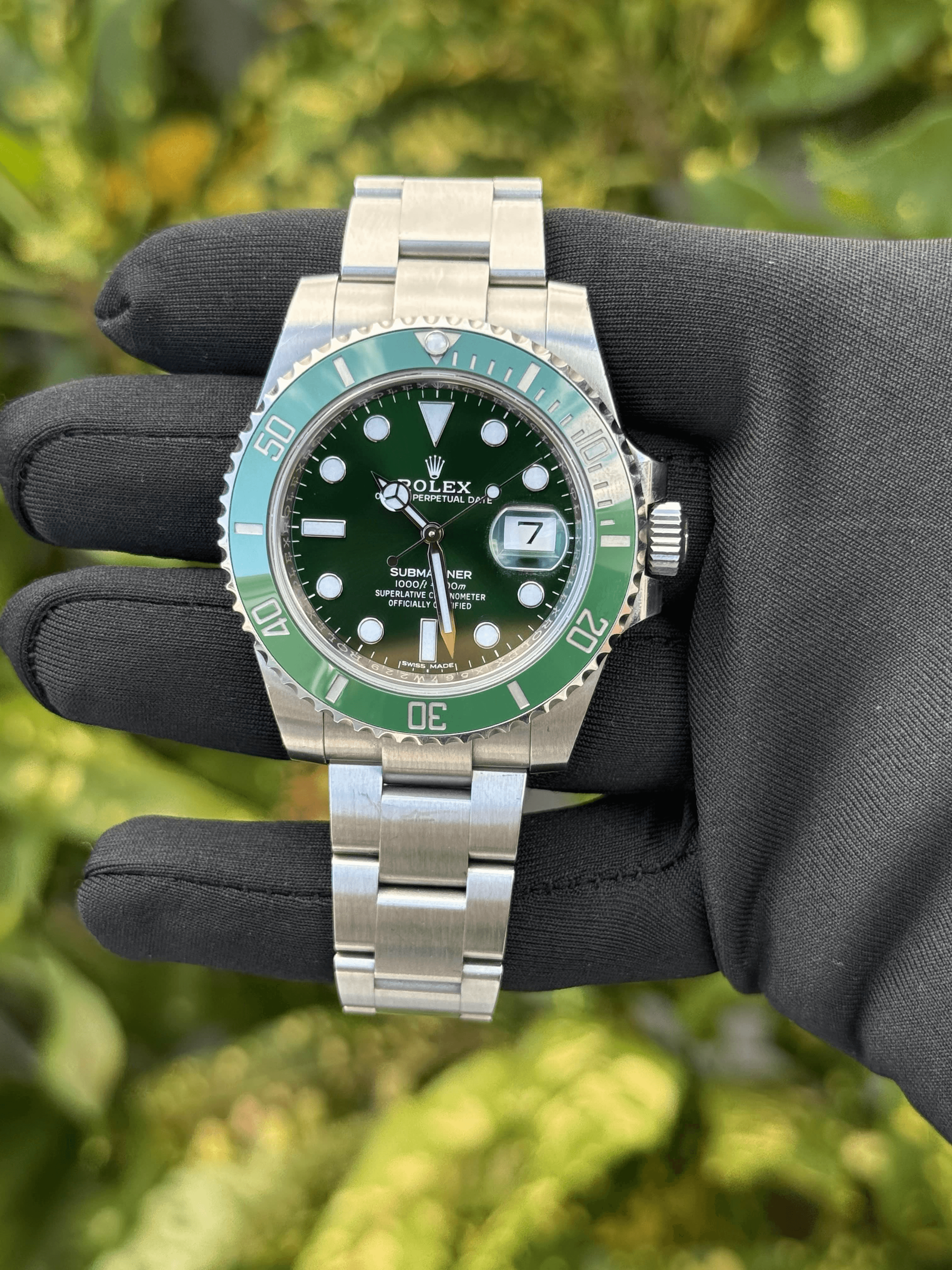 Rolex Submariner view 3