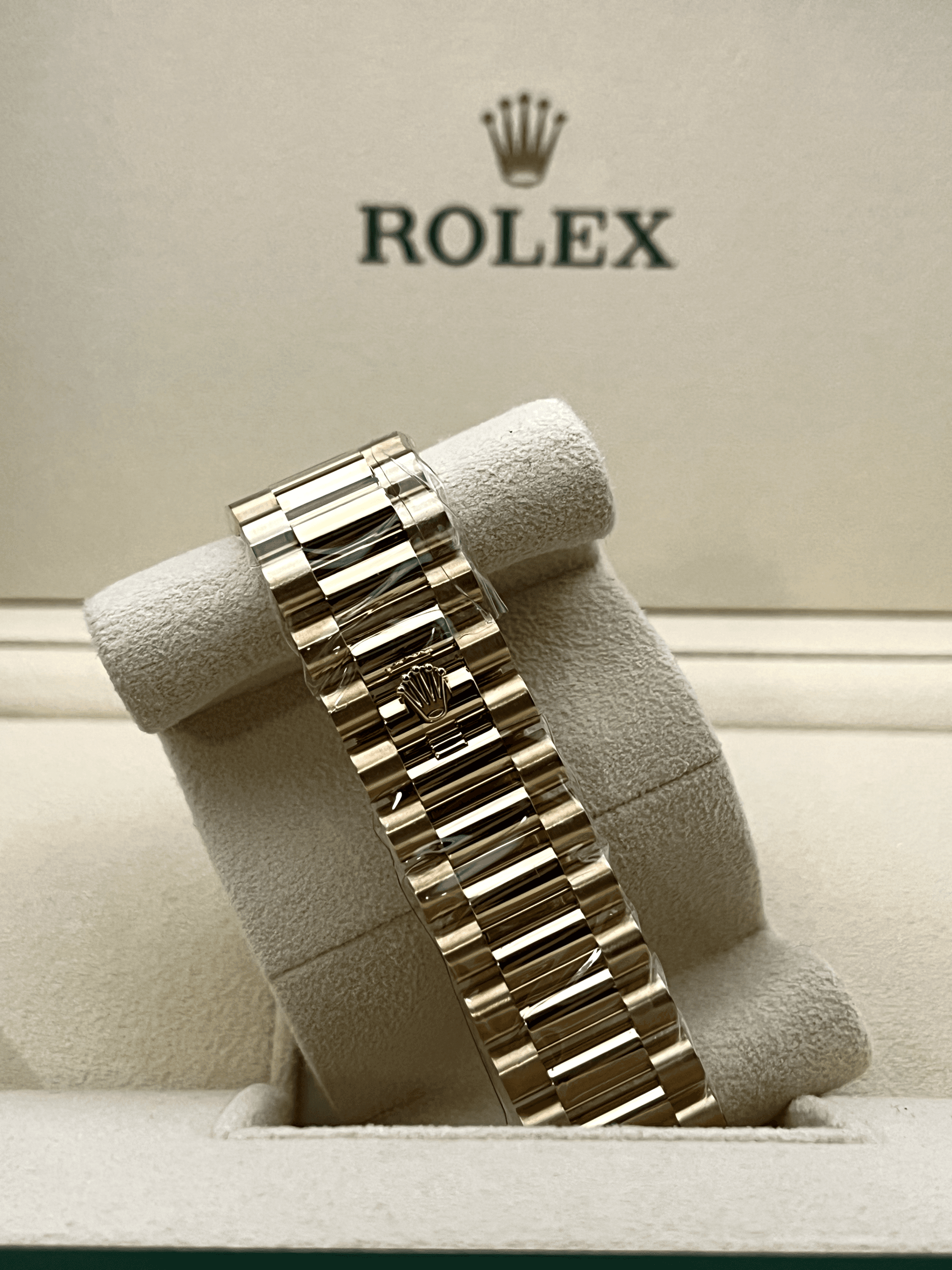 Rolex Day-Date 40 view 2