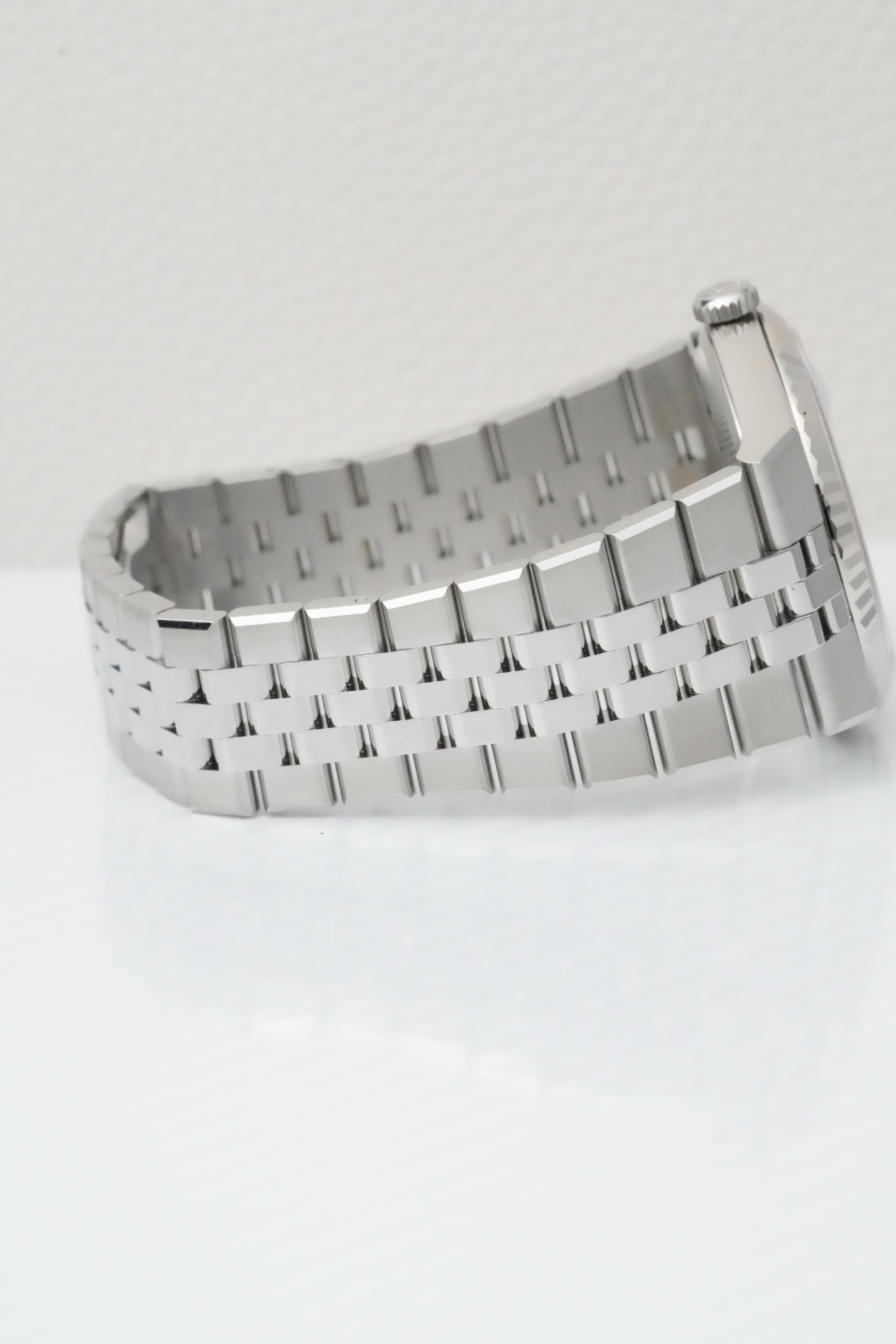 Rolex Land-Dweller view 5