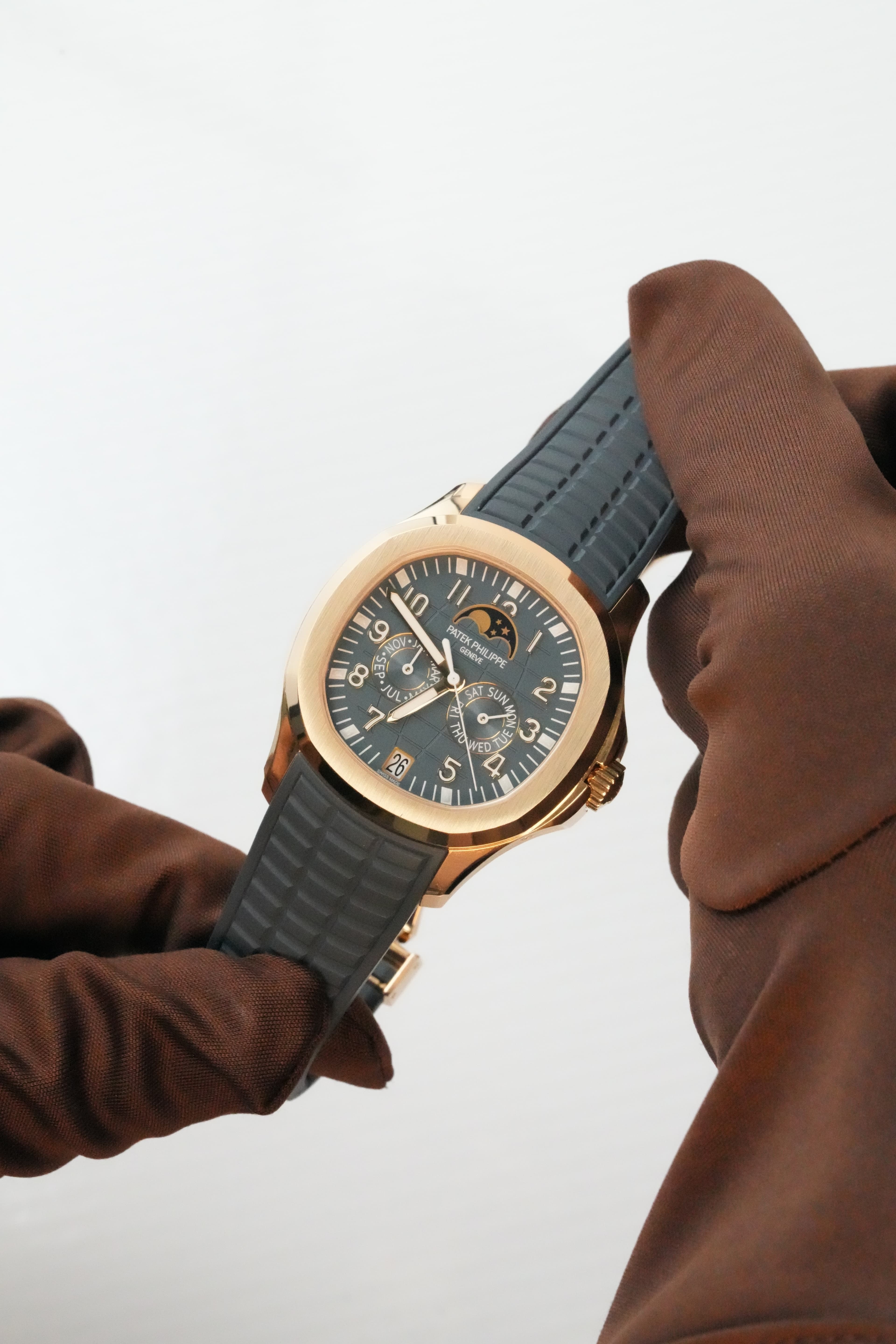 Patek Philippe Aquanaut  view 3