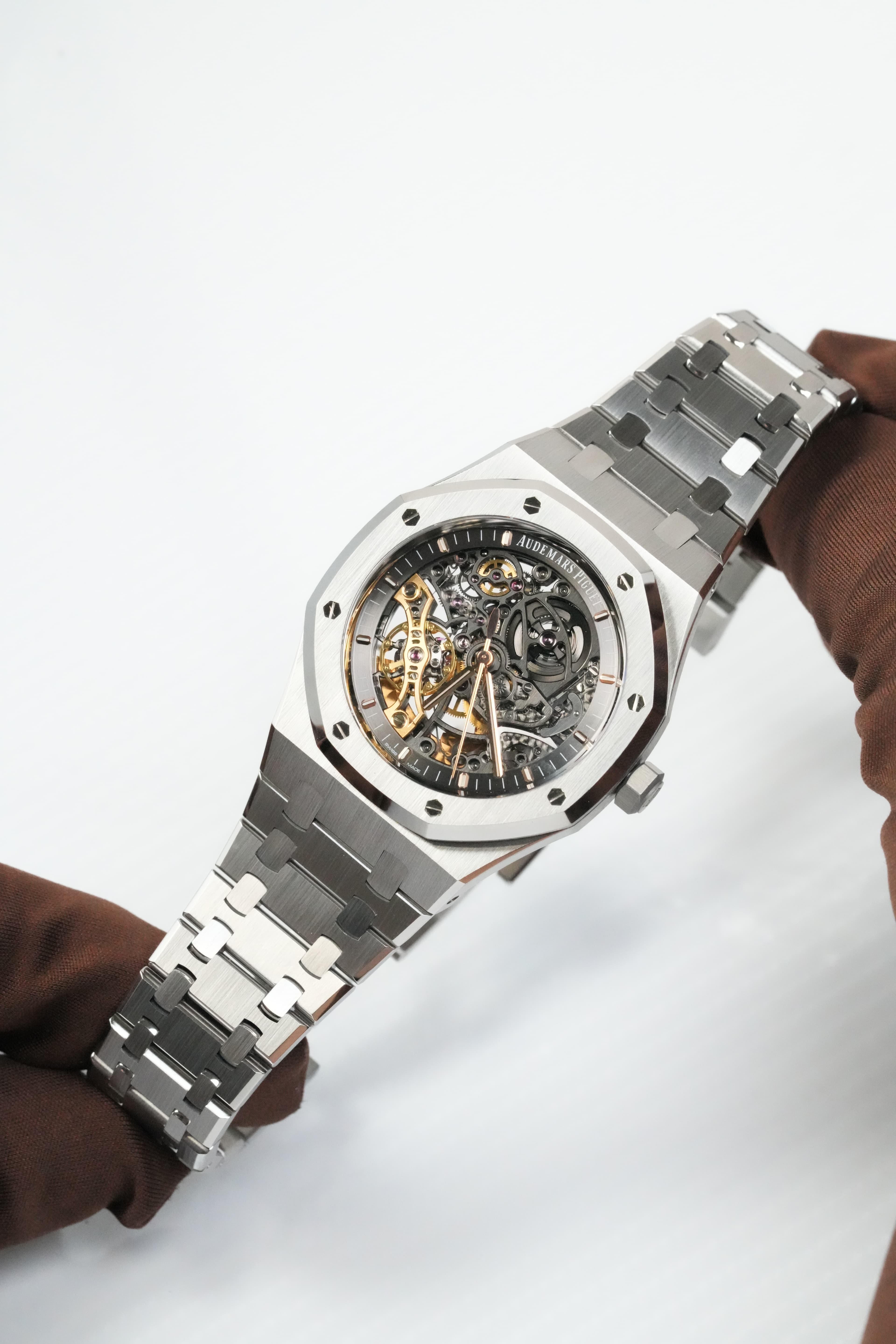 Audemars Piguet Royal Oak view 3