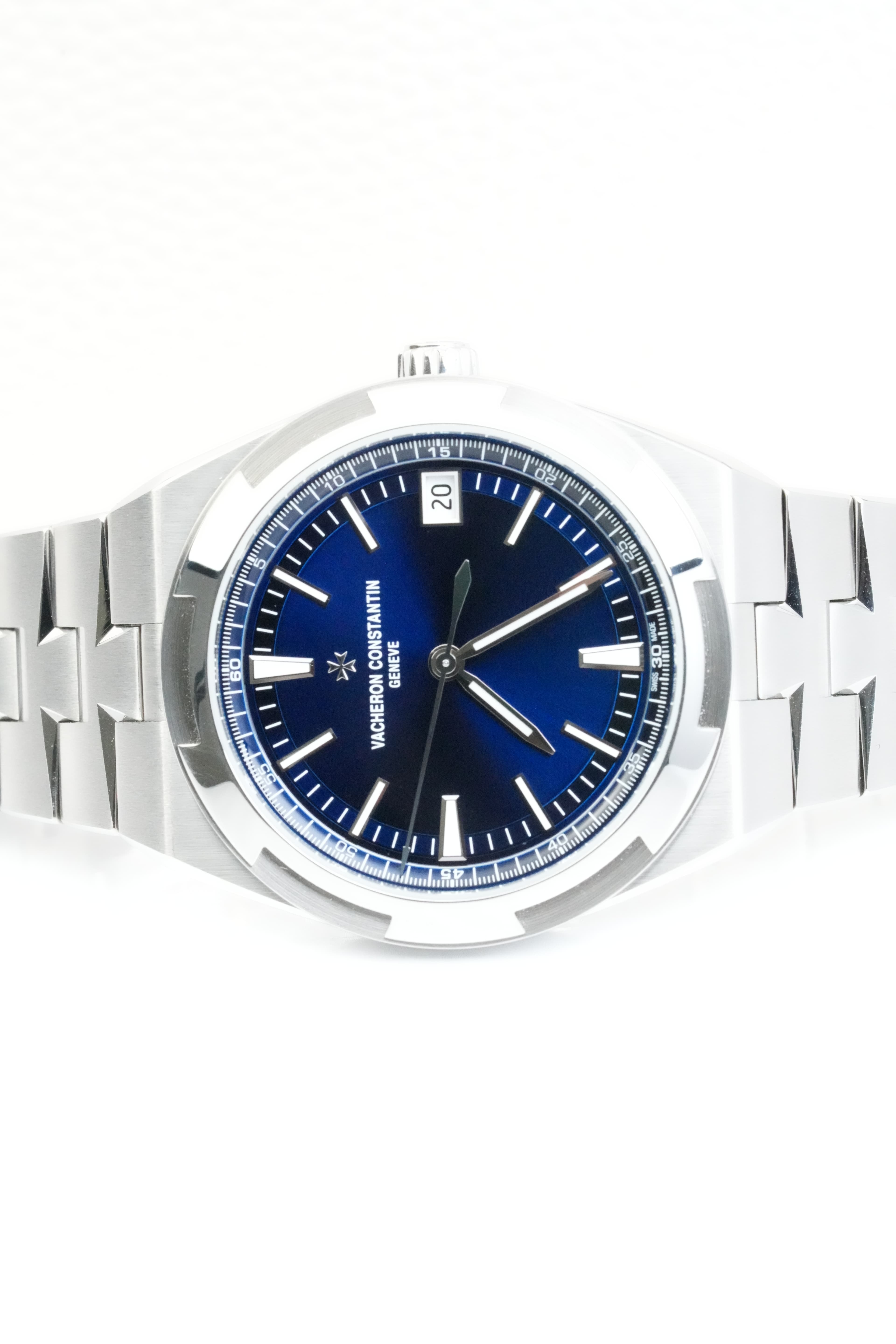 Vacheron Constantin  Overseas Self-Winding  view 3