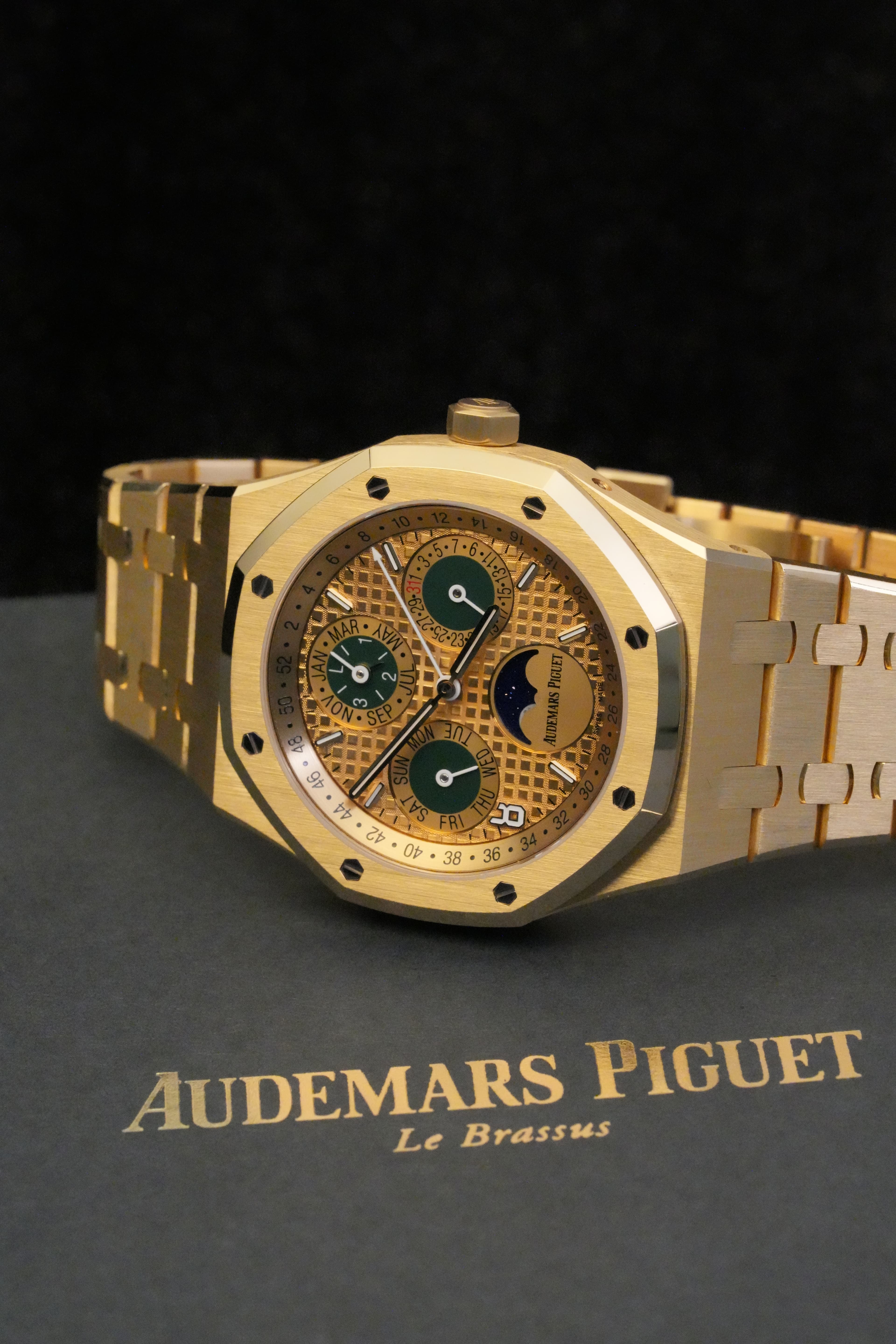 Audemars Piguet Royal Oak  view 10
