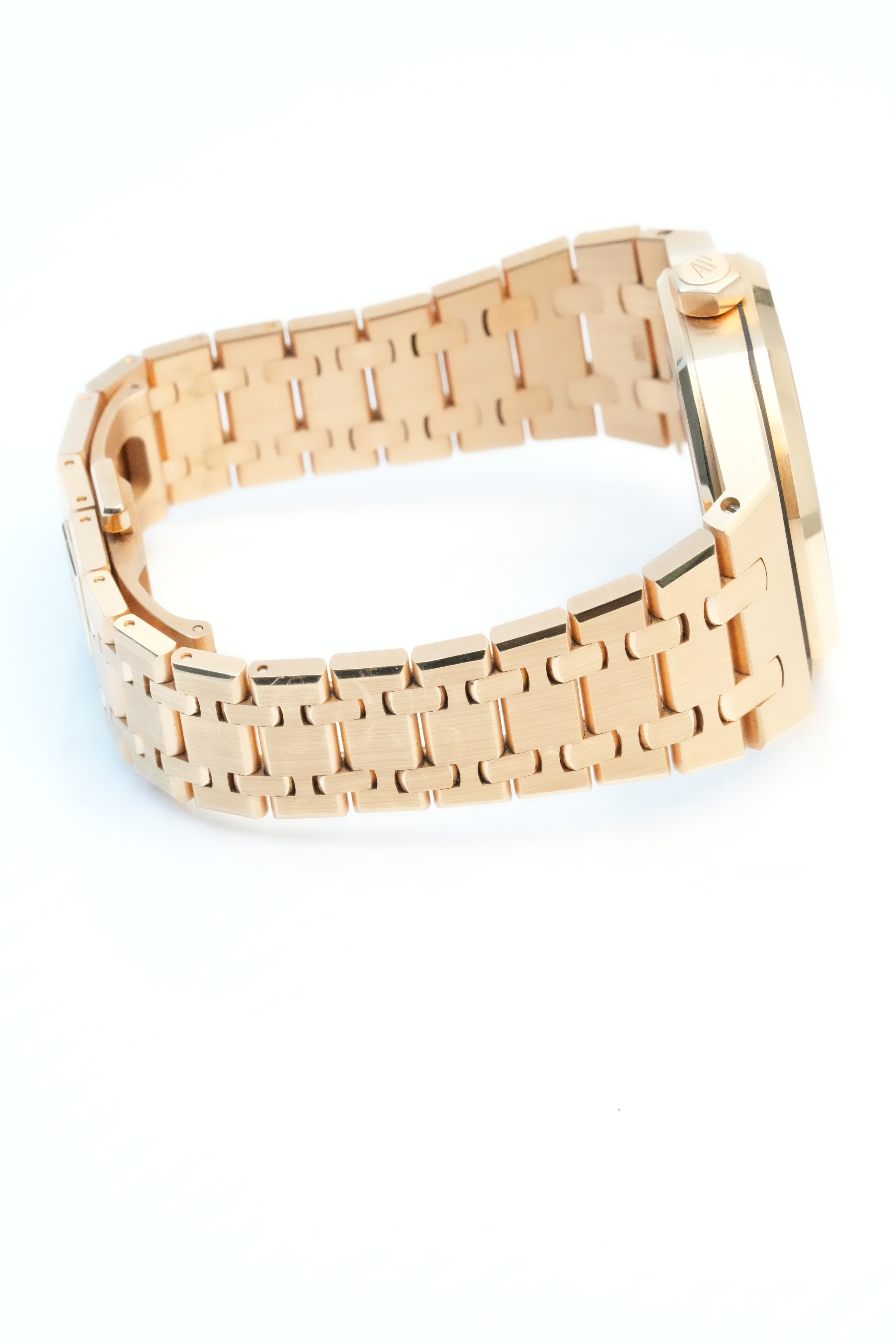 Audemars Piguet Royal Oak Gold view 5