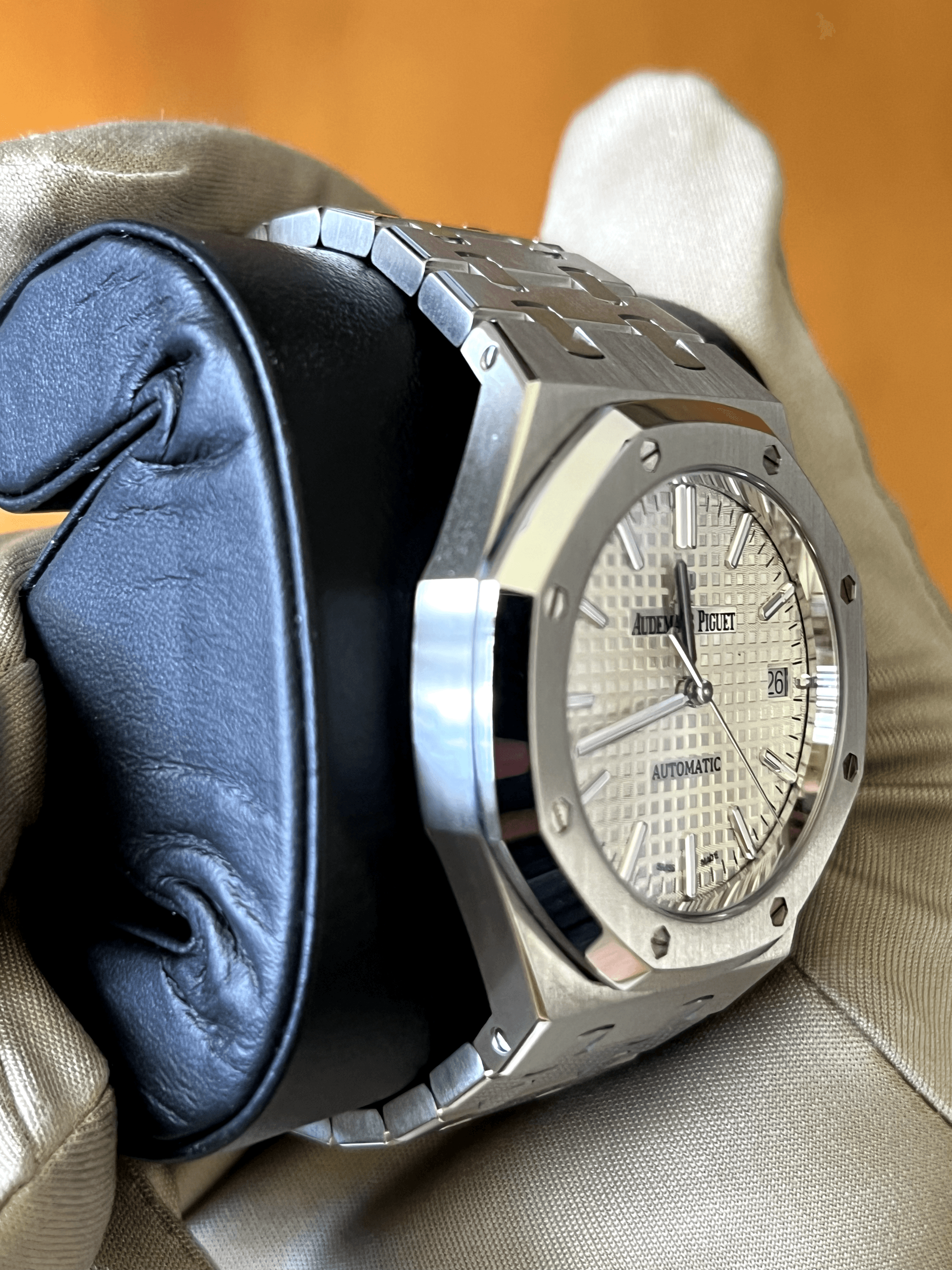 Audemars Piguet Royal Oak view 3