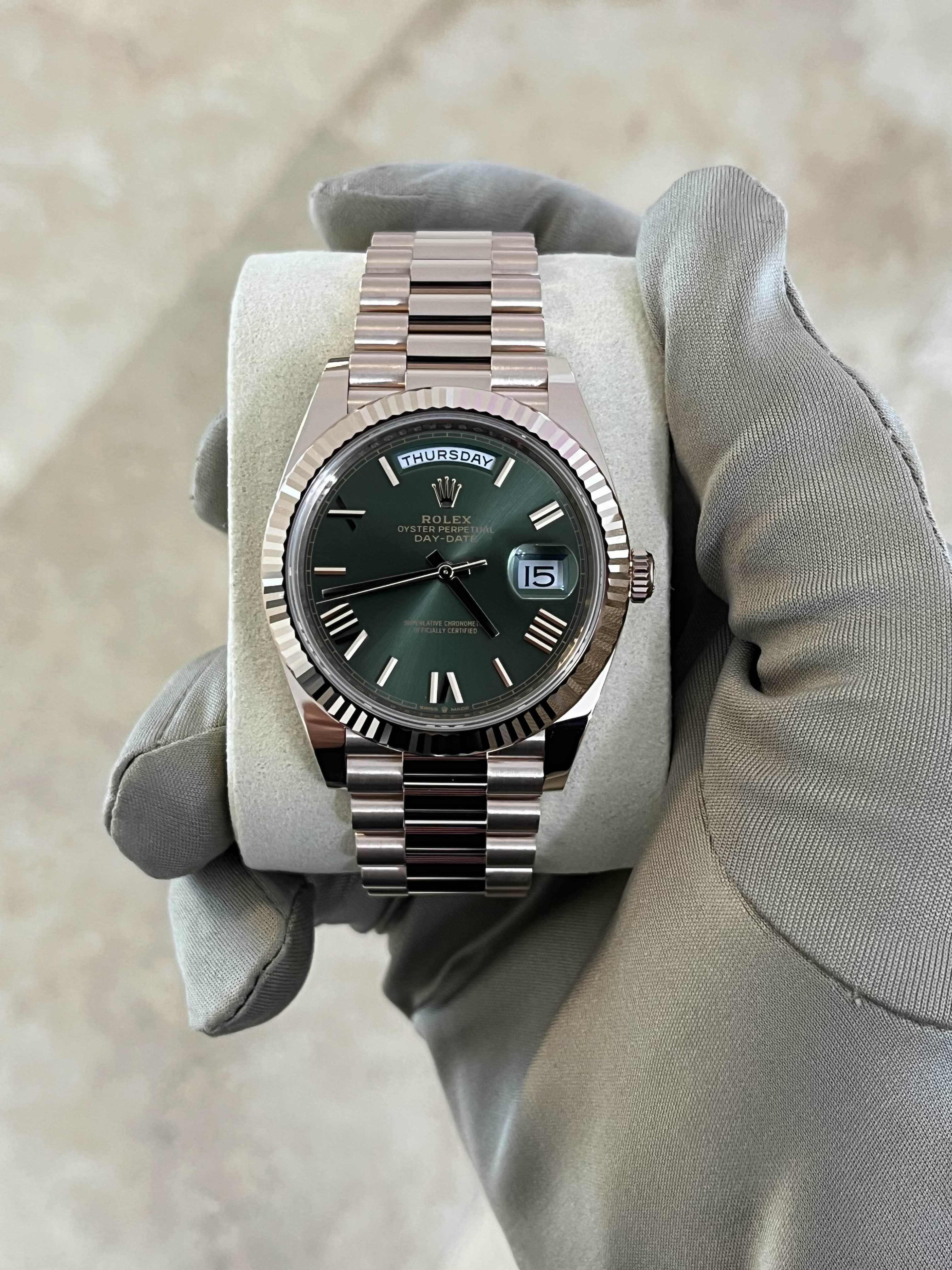 Rolex Day-Date 40 view 4
