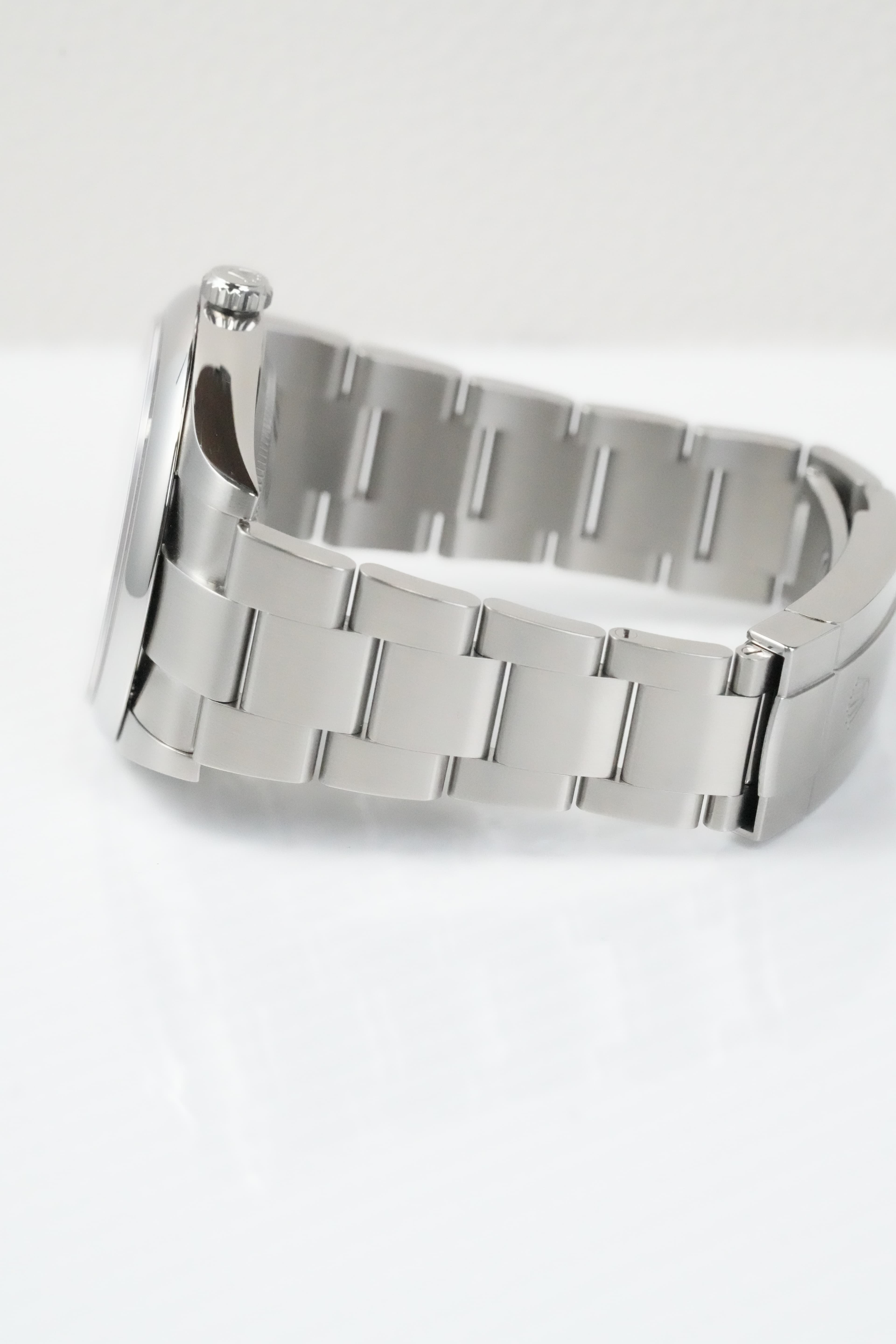 Rolex Oyster Perpetual  view 6