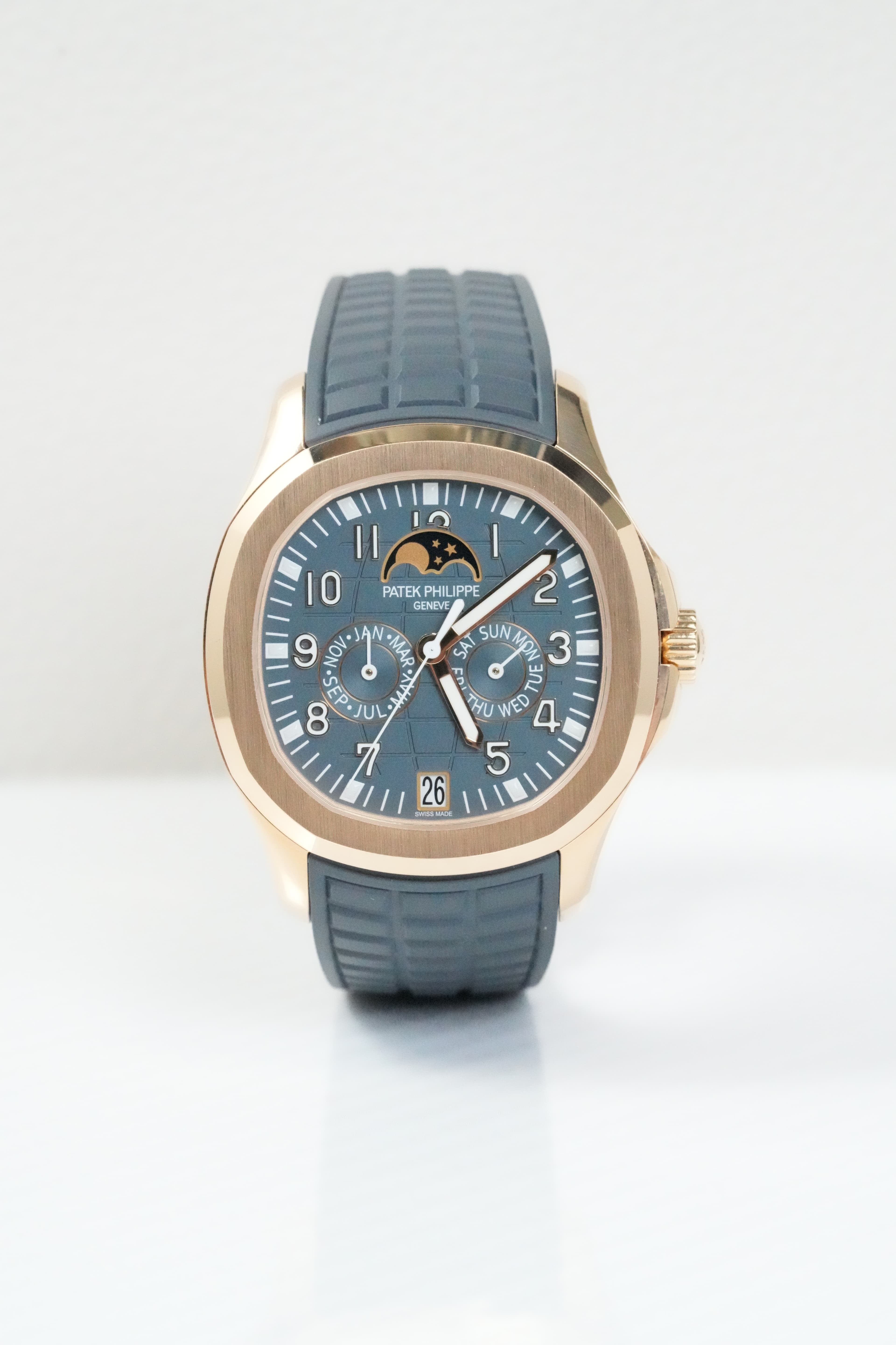 Patek Philippe Aquanaut  view 2
