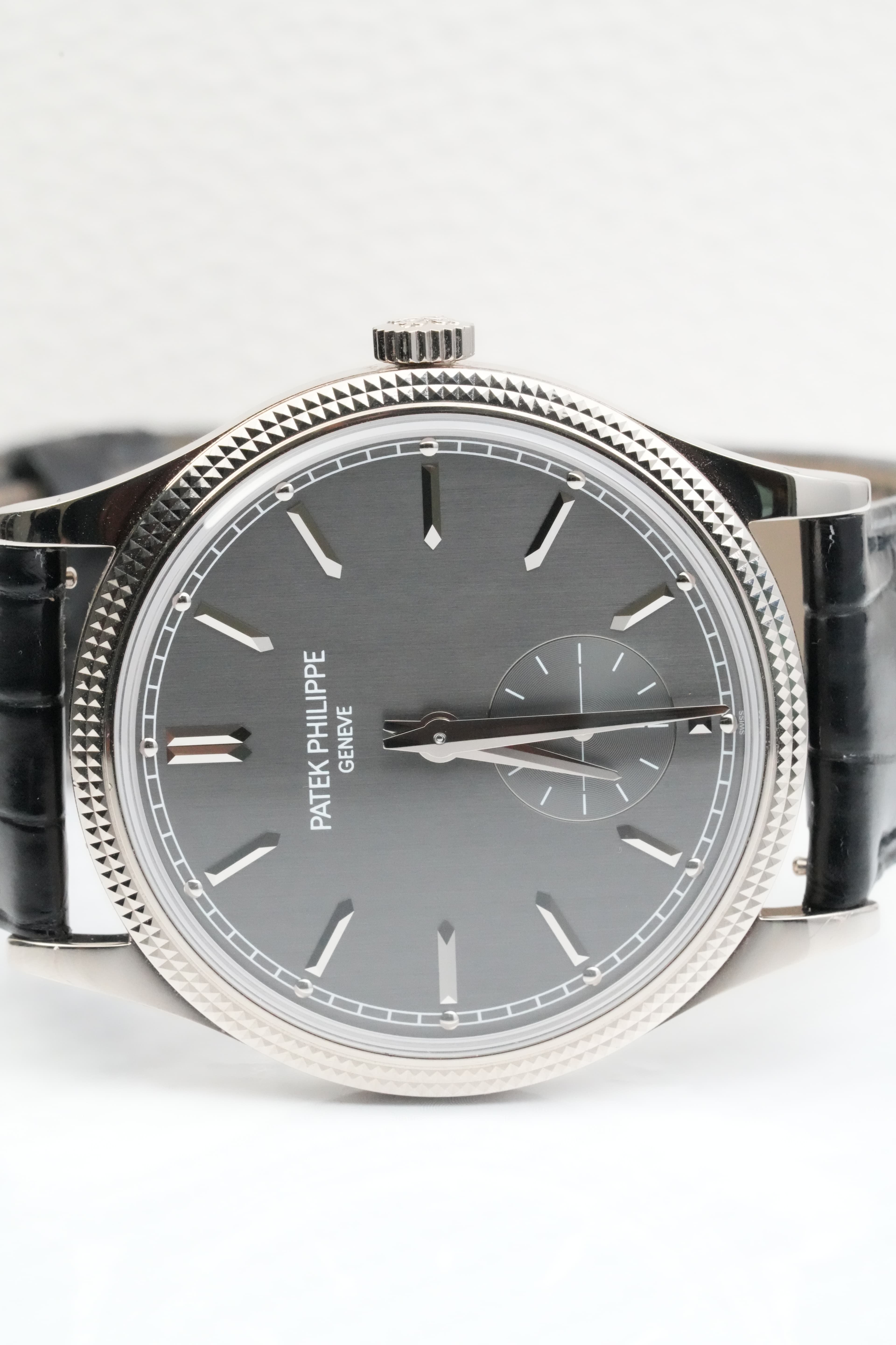 Patek Philippe Calatrava view 3