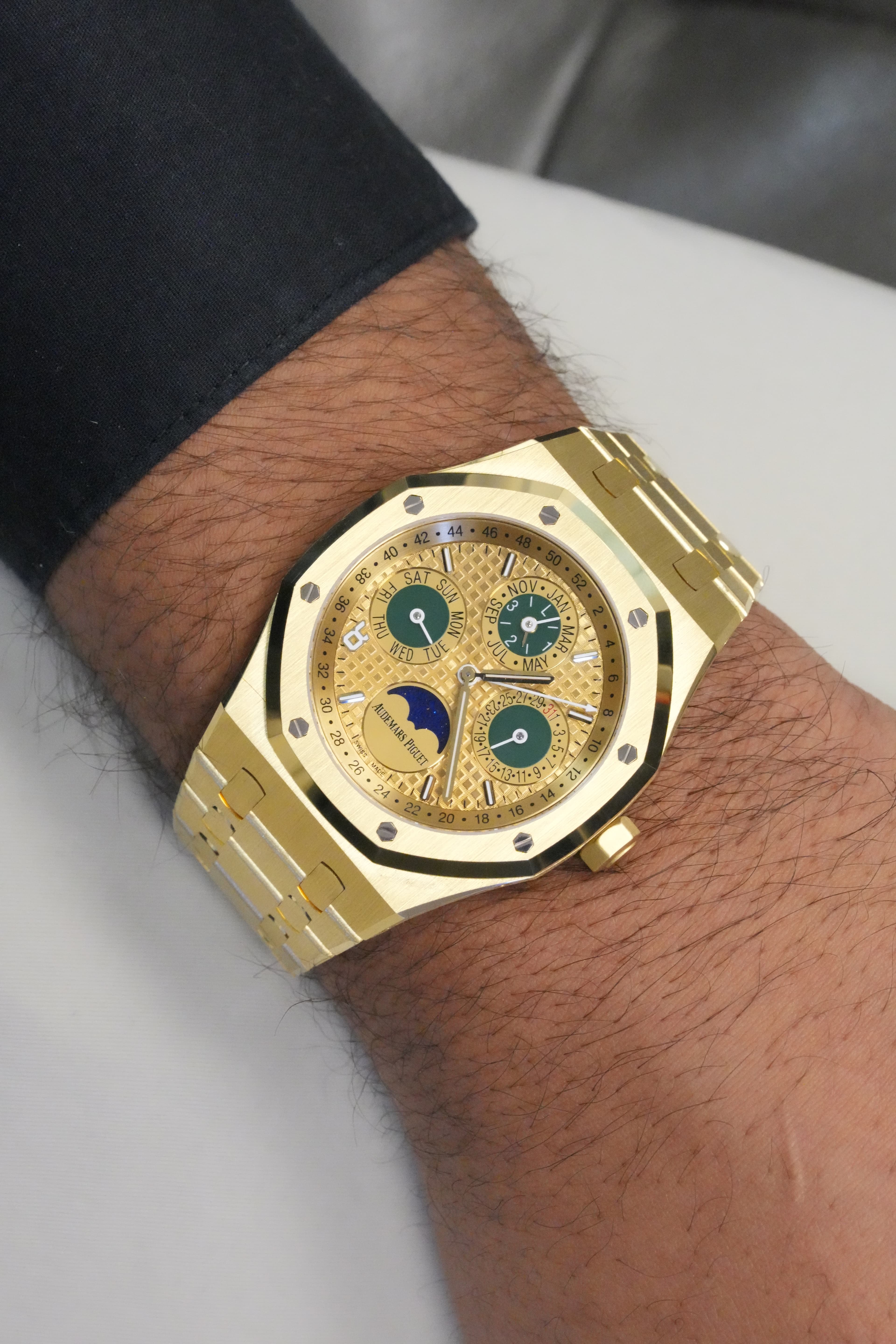 Audemars Piguet Royal Oak  view 4