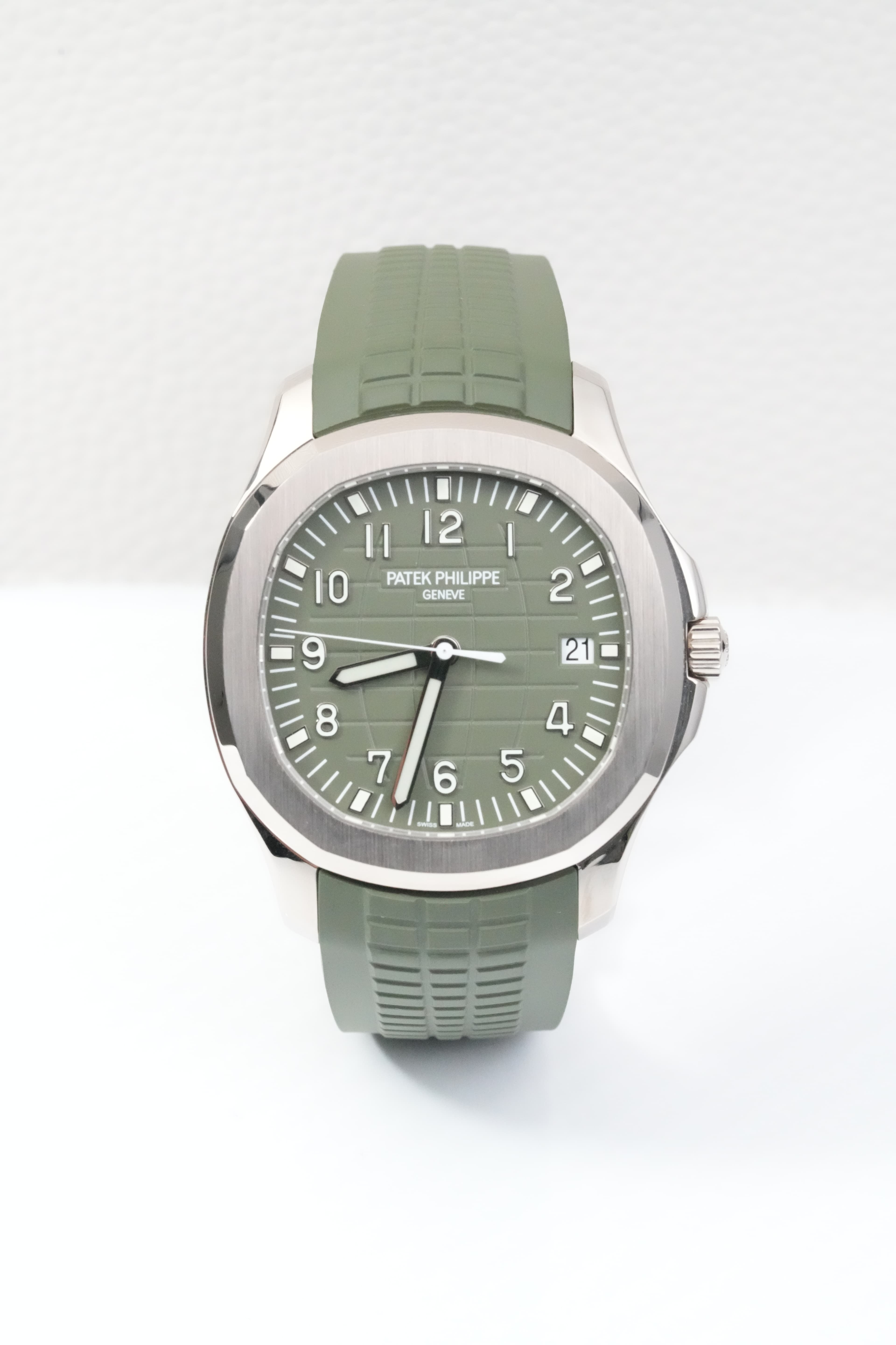 Patek Philippe Aquanaut  view 2