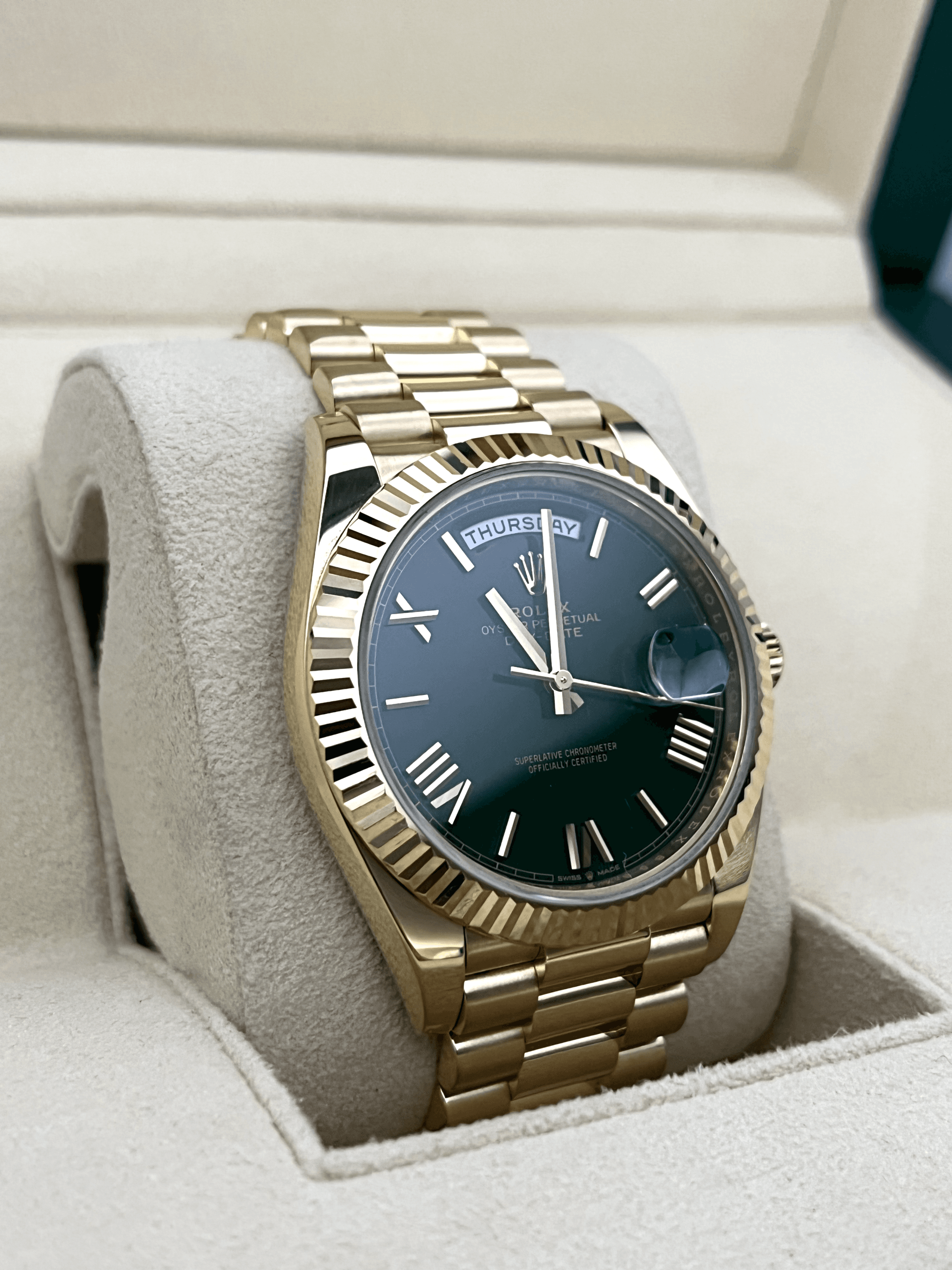 Rolex Day-Date 40 view 3