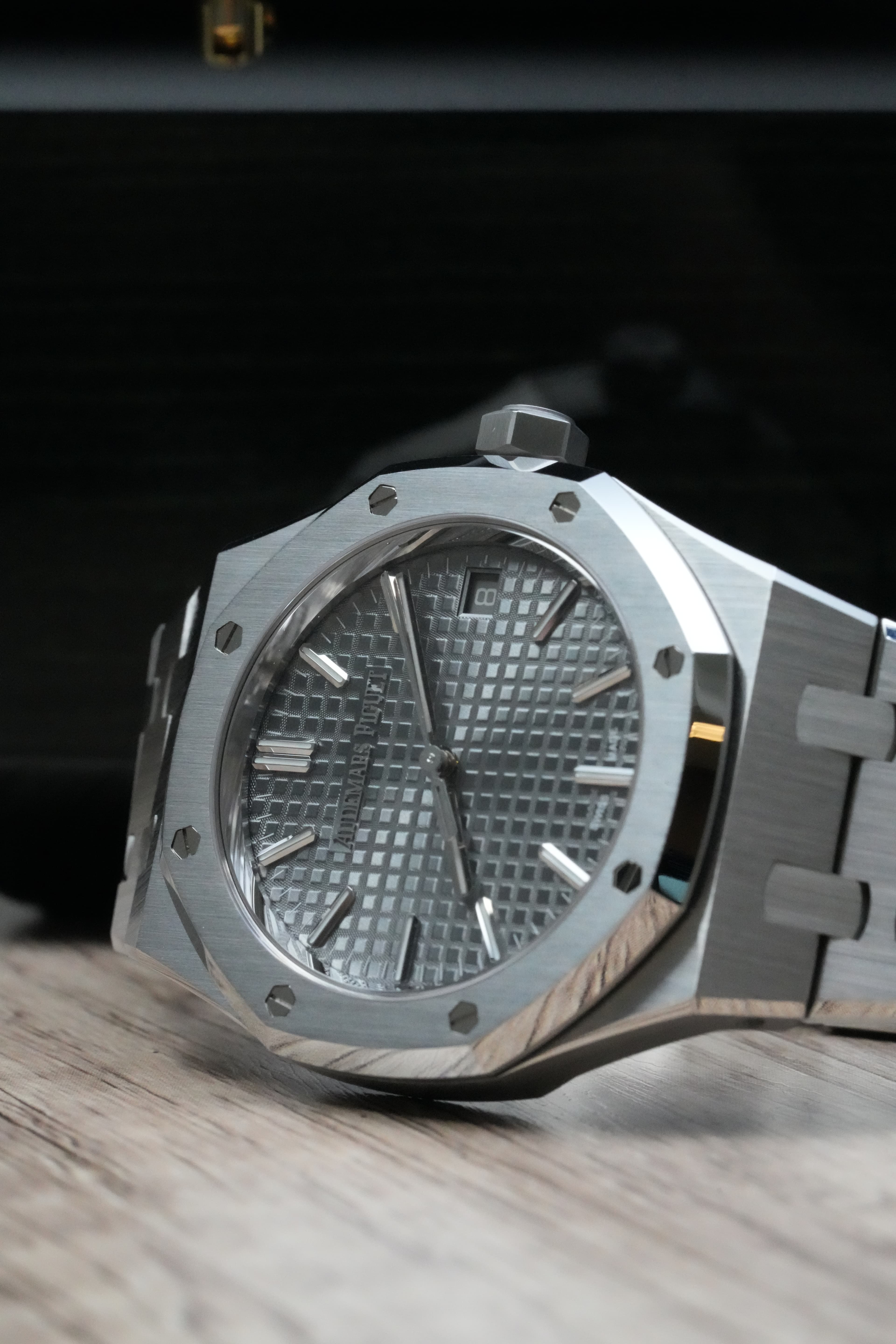 Audemars Piguet Royal Oak 50th Grey  view 10