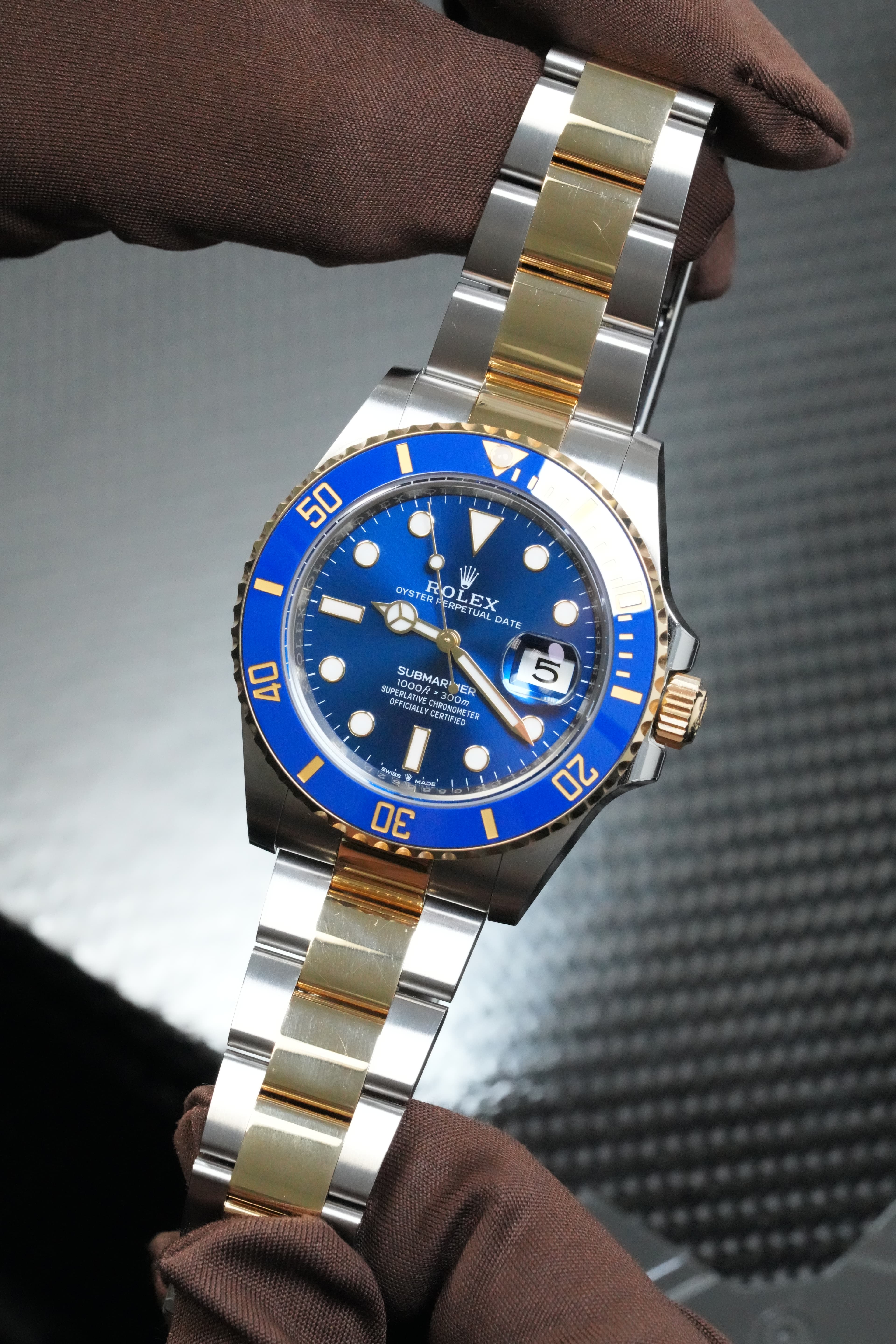 Rolex Submariner  view 3